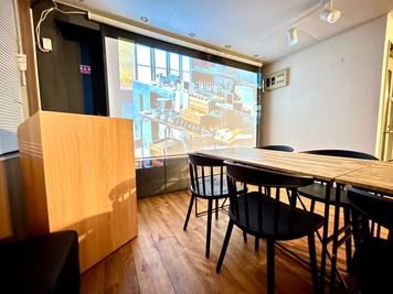 LAMP（ランプ）五反田駅西口店 【最大40名】五反田駅西口｜パーティ/会議/多目的【KTY02】の室内の写真