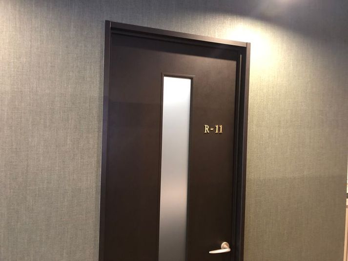 【R-11】 １名_人気の完全個室ブース_神戸駅前スキマ - 神戸駅前コワーキングスペース Suki_ma（スキマ）