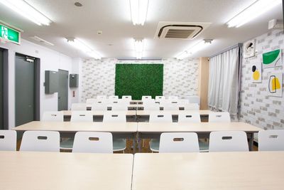 大宮駅から徒歩3分!最大40名/会議室/セミナー/研修/懇親会等 - 貸会議室KS7大宮室内 - 貸会議室KS7大宮 大宮駅から徒歩3分!最大40名/会議室/セミナー/研修/懇親会等の室内の写真