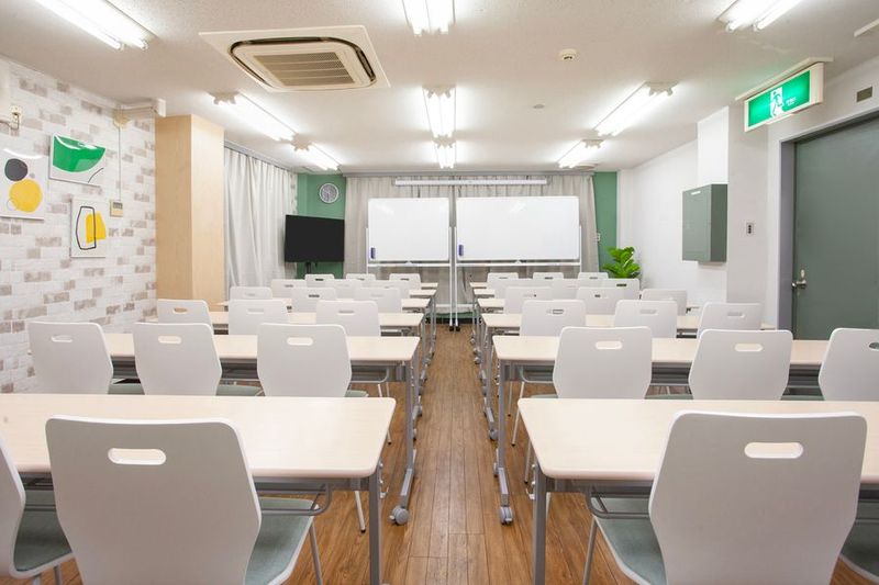 大宮駅から徒歩3分!最大40名/会議室/セミナー/研修/懇親会等 - 貸会議室KS7大宮