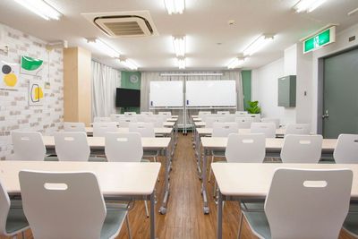 大宮駅から徒歩3分!最大40名/会議室/セミナー/研修/懇親会等 - 貸会議室KS7大宮室内 - 貸会議室KS7大宮 大宮駅から徒歩3分!最大40名/会議室/セミナー/研修/懇親会等の室内の写真
