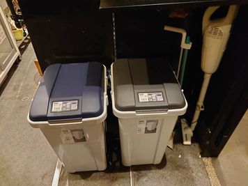 ゴミ箱　ゴミ捨ては有料オプションです。オプションをつけていないお客様はお持ち帰りください。 - アイマール池袋 貸切ダイニング＆キッチンスタジオの設備の写真