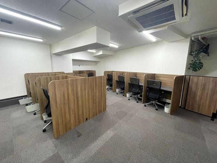 【天文館でのお仕事に最適な】ラウンジスペース・ワークスペース - 勉強カフェ鹿児島天文館スタジオ