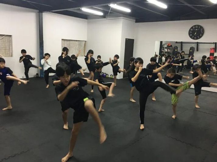 キックボクシングジム七宝会館 - スタジオサーナ