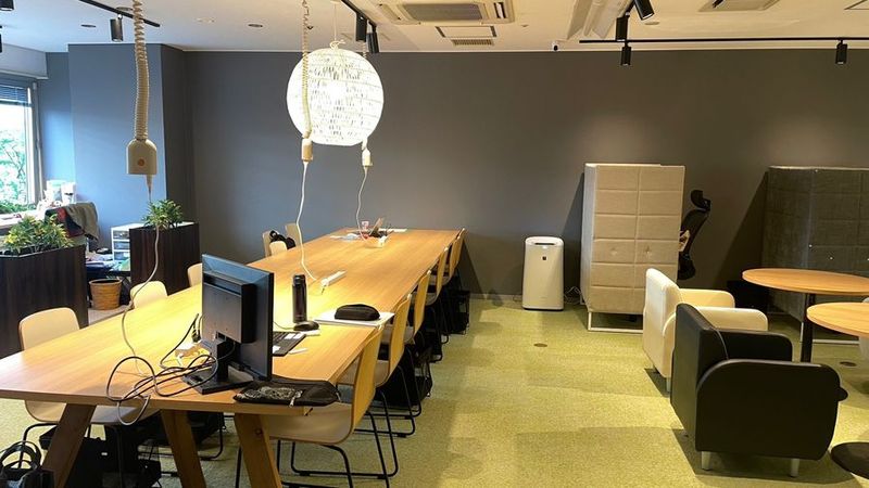 ドロップインフリー席 - コワーキングスペースcocolin