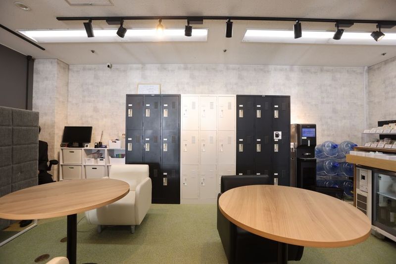 ドロップインフリー席 - コワーキングスペースcocolin