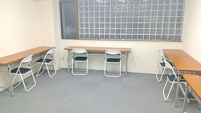 新城BASE 高校生・大学生・社会人専用の自習室　新城ＢＡＳＥの室内の写真