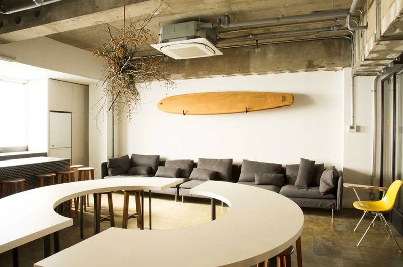 最大40名利用可 　落ち着いた雰囲気のキッチンスペース - MIDORI.so Nagatacho 