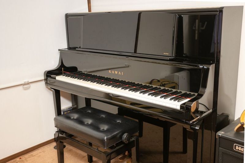 ドラムとピアノがあるおうち音楽スタジオ - 音楽スタジオ　FeeL