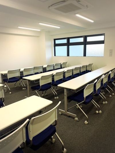 会議室　、　レンタルスペース - 貸会議室 Office+(アイレガリア)