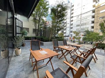 カフェのテラスです。 - キネティックアーツ渋谷 【渋谷駅徒歩５分】カフェ＆フィットネス施設まるっと✨撮影などにの室内の写真