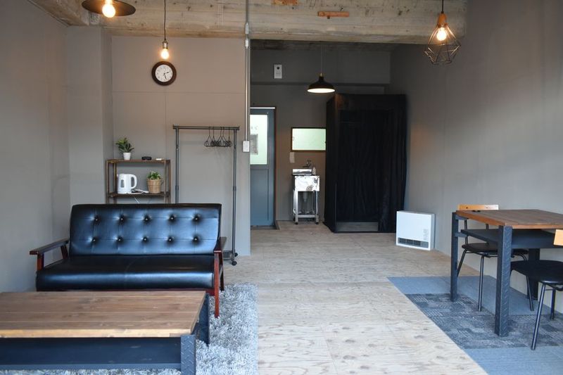 レンタルスペース白良浜204号室 - AZAMI白浜ビル