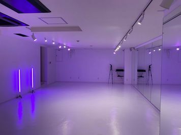 ZERO DANCE STUDIO ANNEXスタジオの室内の写真