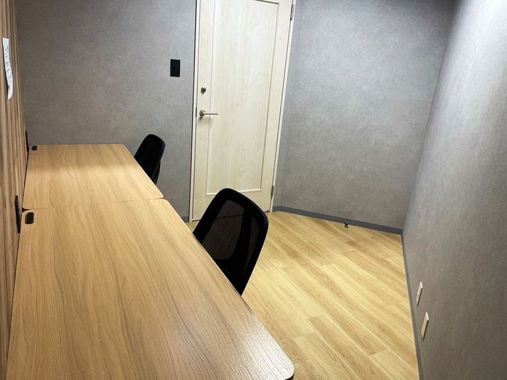 【S-10】2名個室（天井空きあり）※予約時間前は入室不可 - いいオフィス南越谷