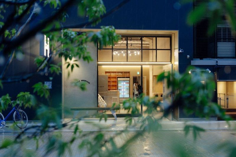 多岐にわたってご利用可能なライブハウス - Yogibo HOLY MOUNTAIN