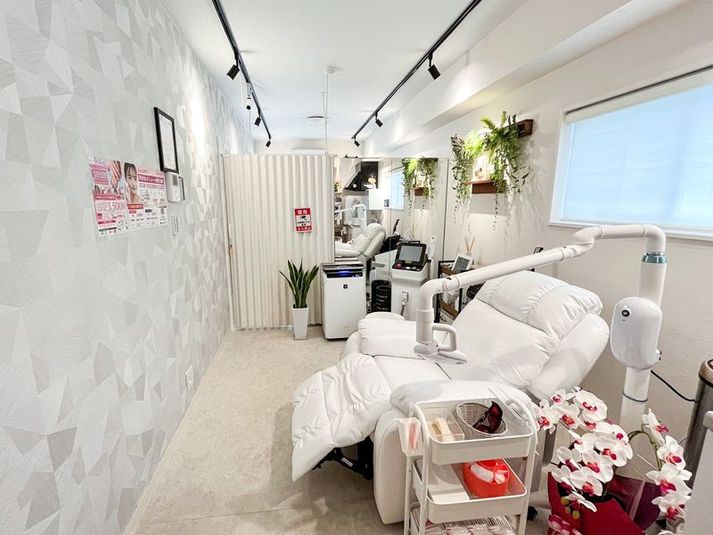 セミナールーム＋サロン (施術台もあり) - レンタルスペース＆サロン　BEAUTY SELF24