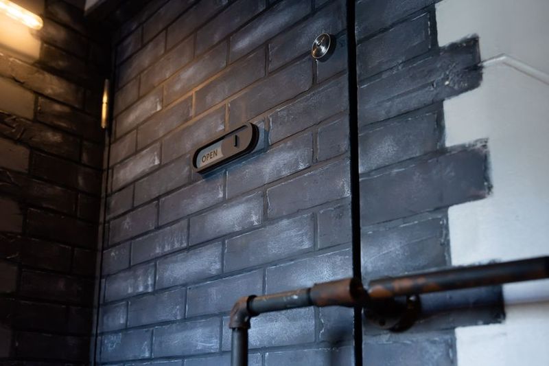 カフェハイドアウトHideOut四条店 - Guys54