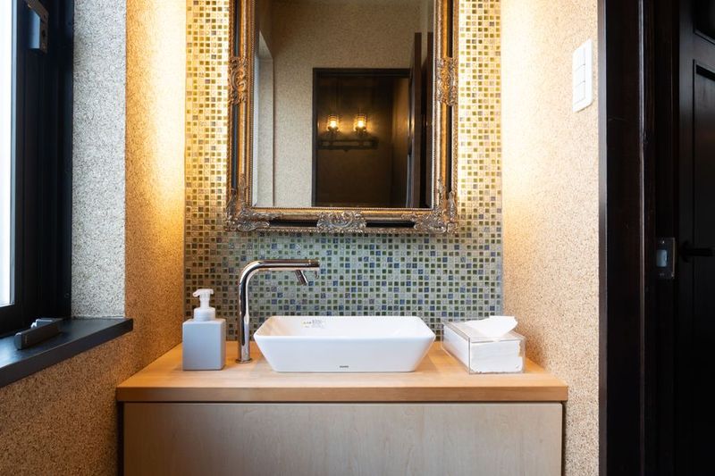 カフェハイドアウトHideOut四条店 - Guys54