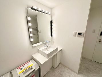 【洗面台は手洗い場としてご利用ください】 - 【閉店】Lounge-R 六本木 【閉店】Loung-R 六本木の設備の写真