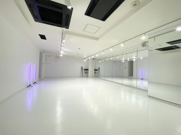 ZERO DANCE STUDIO ANNEXスタジオの室内の写真