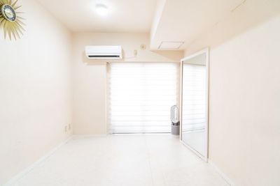 施術台なしの状態 - 渋谷109から徒歩4分のレンタルサロン 渋谷109から徒歩4分/ 24時間 /無休営業/ 完全個室サロンの室内の写真