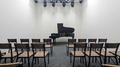 音楽練習・会議・セミナー・映画鑑賞、講習会に最適　石山駅から徒歩3分 - 撮影、セミナー、鑑賞、演奏会のための月之音楽堂ネネット