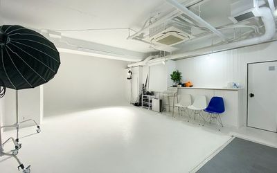A1 STUDIO／オクタボスタジオ 南青山 Rホリゾントスタジオの室内の写真
