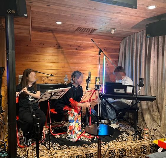 京王線上北沢駅！持ち込み、パーティー、カラオケ、楽器OK♪ - Singer's Studio