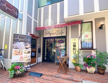 総武線小岩駅から徒歩4分！駅近の多目的スペースとして利用可能なカフェです。 - アヤスカフェ小岩 多目的スペース・レンタルキッチンの外観の写真