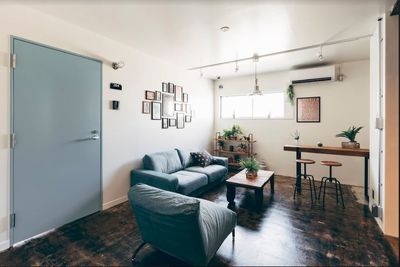 PACKSTUDIOTANAKA living 共用スペースの室内の写真