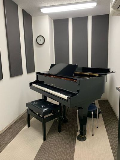 ミュージックアベニュー藤沢 ピアノ防音室（個人）の室内の写真