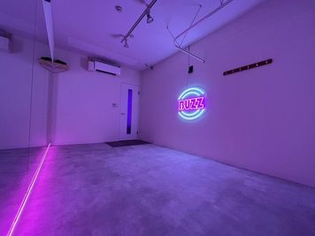 【福岡天神2nd　Bst】超格安１時間　300円～✨LED演出照明完備・天神駅近でこのコスパはBUZZだけ!! - 福岡天神2nd レンタルスタジオ　STUDIO BUZZ 