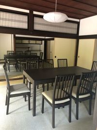 京間10畳のお座敷、二間で20畳、
テーブル2台、椅子16脚 - ＋plus 文化財　力合　Terrace ＋plus 文化財　力合テラス　イベントスペースの室内の写真