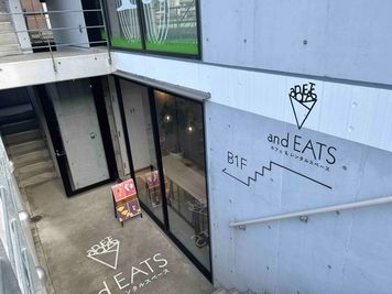 andEATS 矢野口駅前店 andEATS矢野口駅前店【半個室】の外観の写真