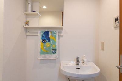 給湯器のリモコンはお手洗いにございます。 - ボタニカルベース駒沢 Botanical base駒沢の室内の写真