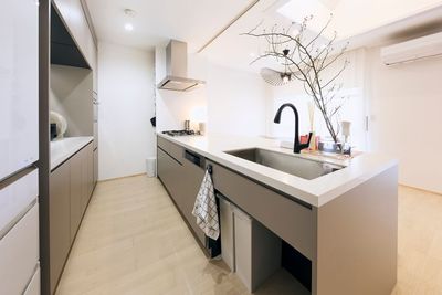 幅3.0mの広々キッチン。大人2〜3名での作業も余裕です。 - Maison de H ハウススタジオ・キッチンスタジオの室内の写真