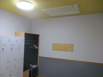 エアコン完備 - スペースレンタル相模原 ３０８号室の室内の写真