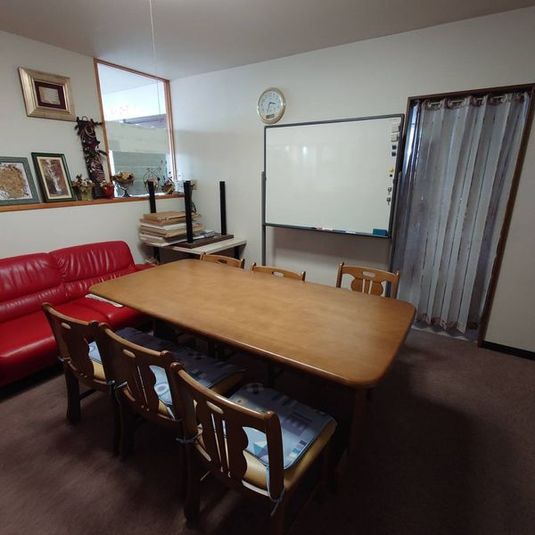 カルチャーアカデミー　トミープラザ 事務所風レンタルスペースの室内の写真