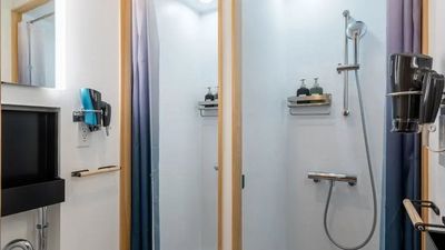 シャワー室（2名用） - 京都湾処／KYOTOWANDの設備の写真