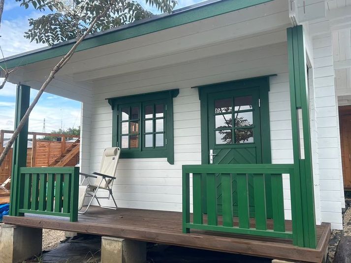 欧州仕様の本格ログハウス　まるまる６畳レンタルスペース - 瀬戸ワーケーション　わびくらの里