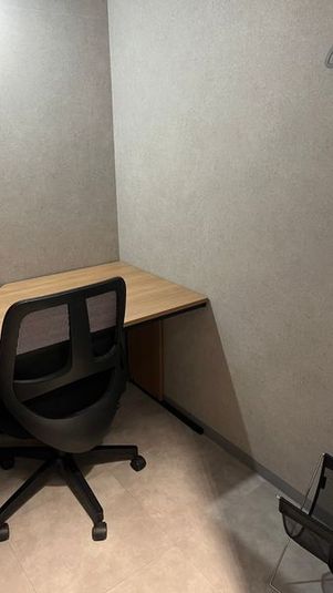 【P-13】1名個室（天井空きあり）※予約時間前は入室不可 - いいオフィス南越谷