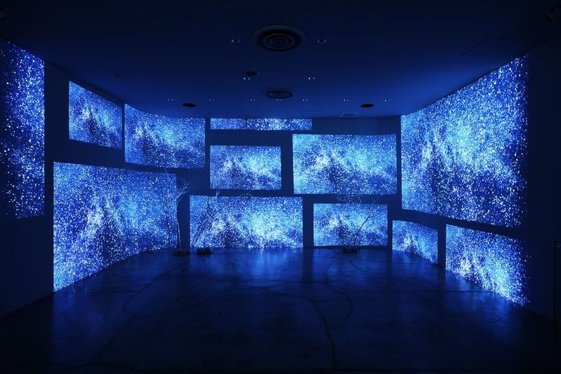 Outside studio - Outside studio プロジェクターを映せるスタジオ