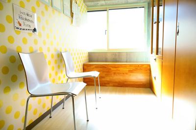 待合スペース - ドリームスタジオ東陽町第二　スタジオB（グランドピアノ） YAMAHA  C3グランドピアノ設置のピアノ練習スタジオの室内の写真