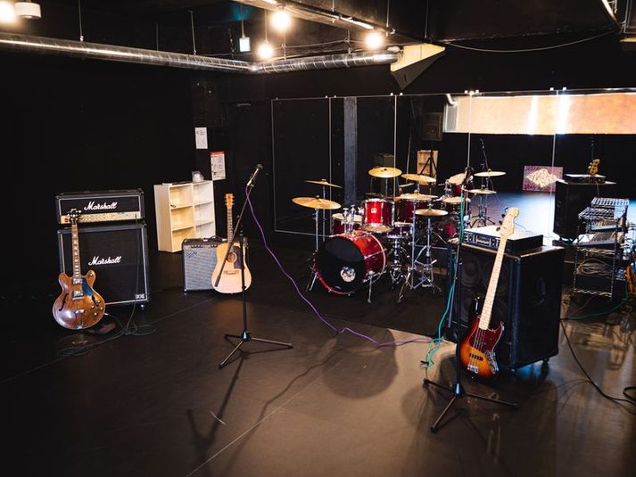 DANCESTUDIO STARSPACE - SPACE★HOUSE