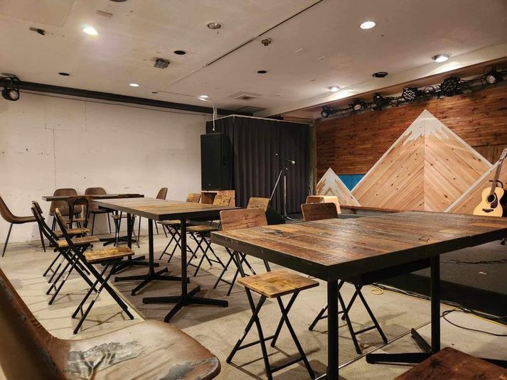 LIVE  HOUSE ＆BAR「DEALT」 - LIVE HOUSE＆BAR DEALT