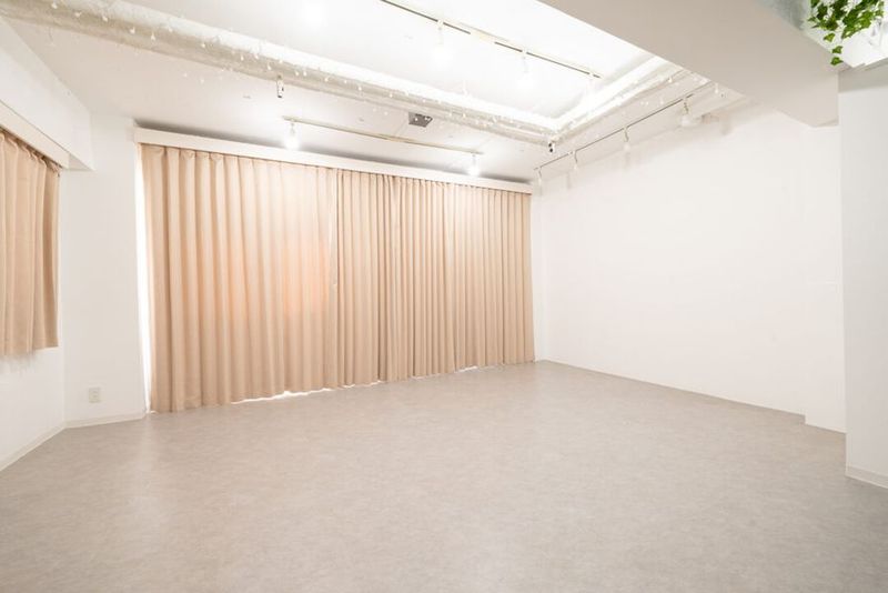 BR STUDIO SENZOKU - BR STUDIO SENZOKU