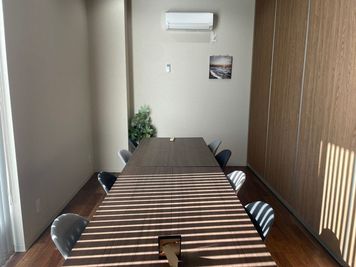 Connected Studio i/HUB 富士宮駅から徒歩1分【12名】の室内の写真