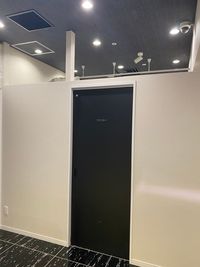 貸し出し部屋入り口 - S.CLEAR 西梅田・北新地駅から徒歩5分◎レンタルサロンの入口の写真