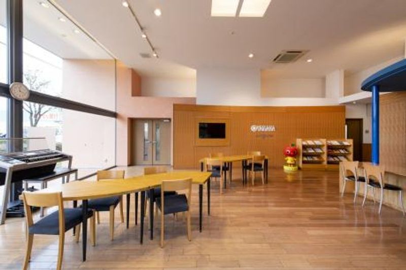 グランドピアノ・エレクトーン 防音部屋　S3教室 - 名塚センター