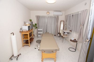 調光調色ライト - レンタルサロンCOTAの室内の写真